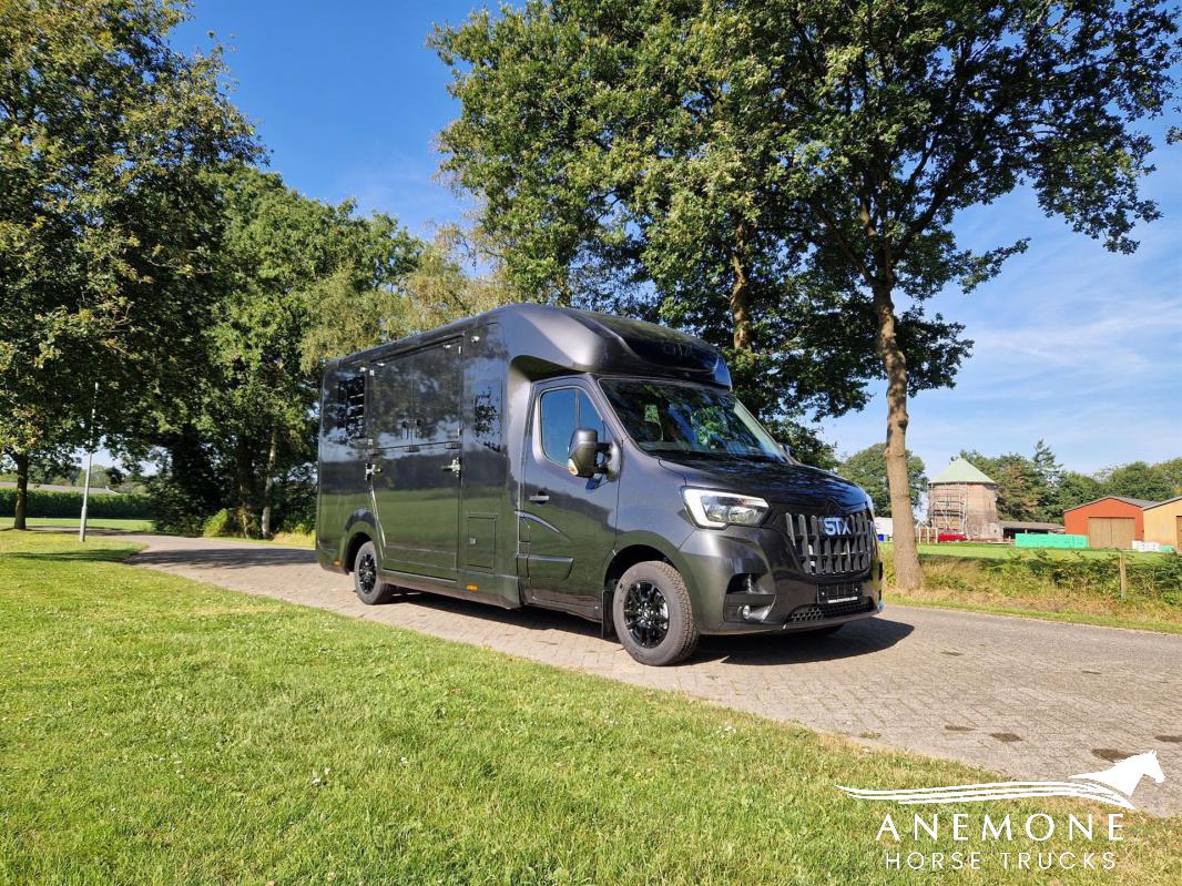 Renault Master STX 28