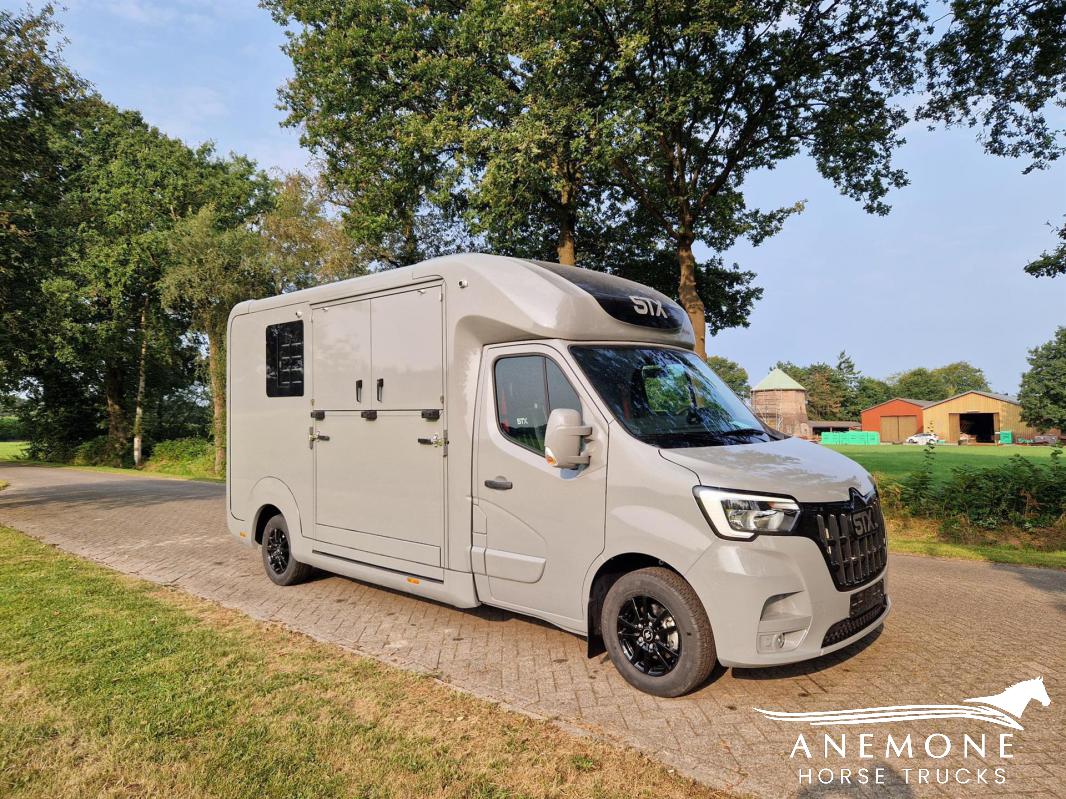 Renault Master STX 24