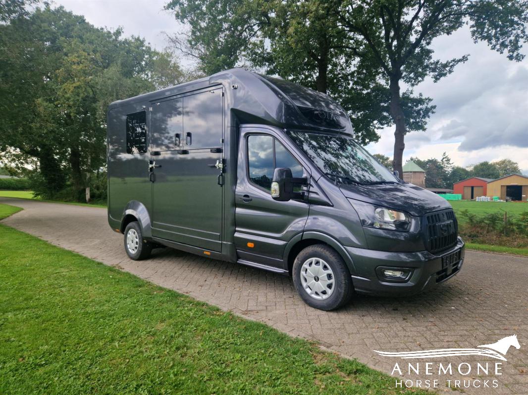 Ford Transit STX 20