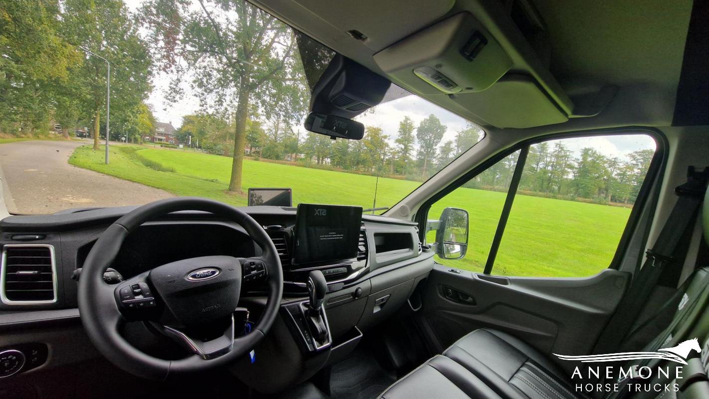 Ford Transit STX 20