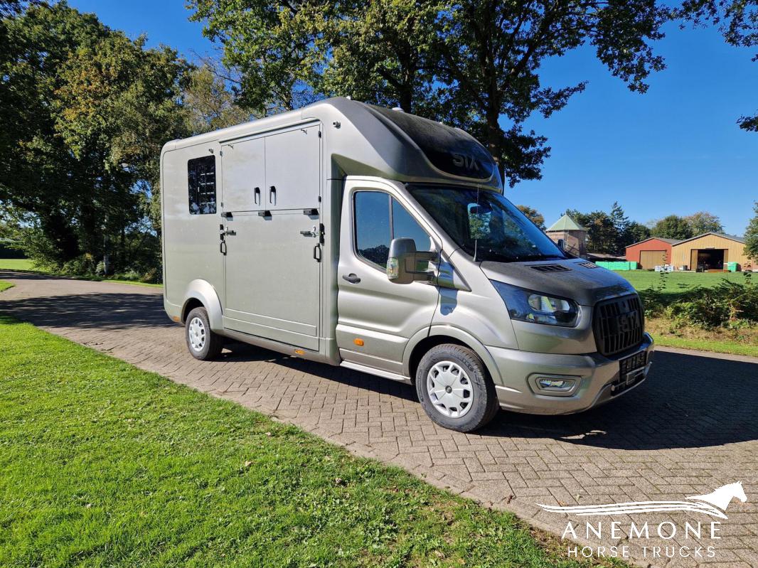 Ford Transit STX 38