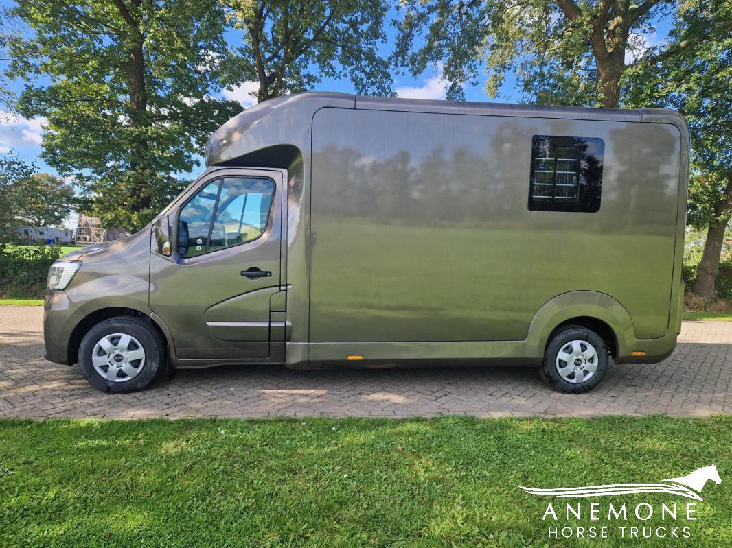 Renault Master STX 8