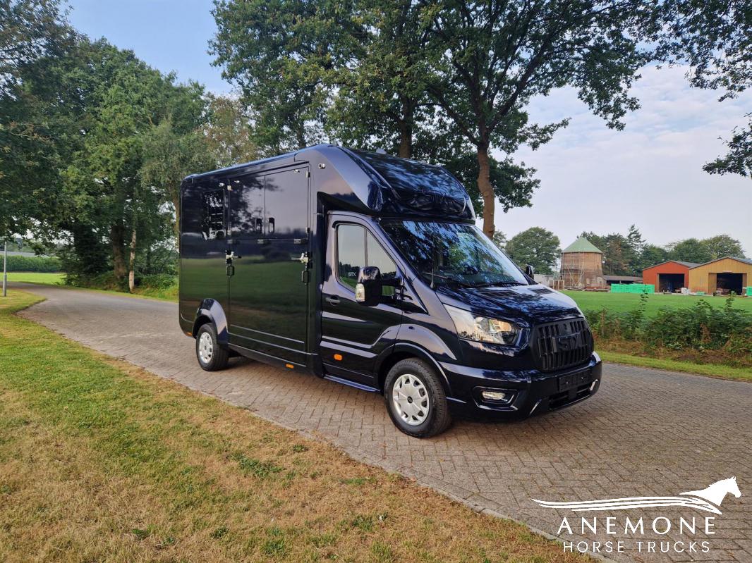 Ford Transit STX 30