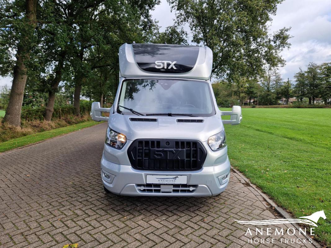 Ford Transit STX 69